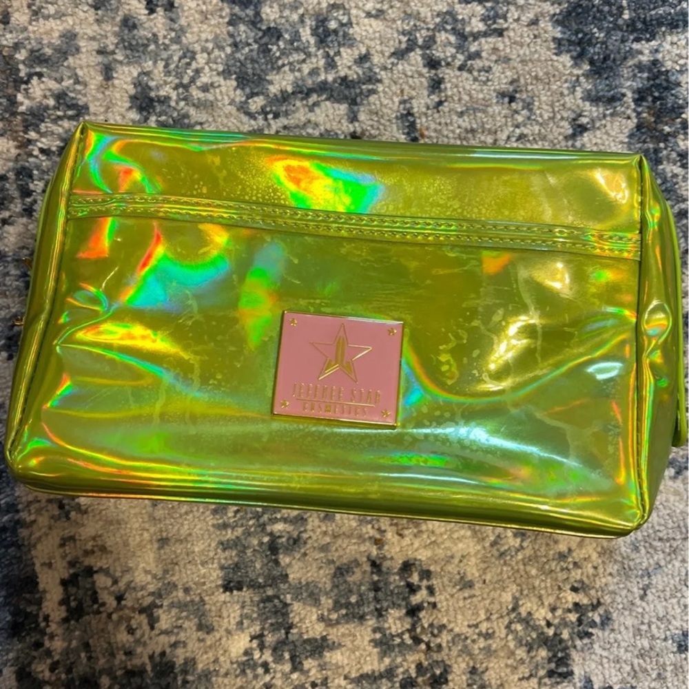 Jeffree star, Alien collection-holographic makeup bag. Very rare!!